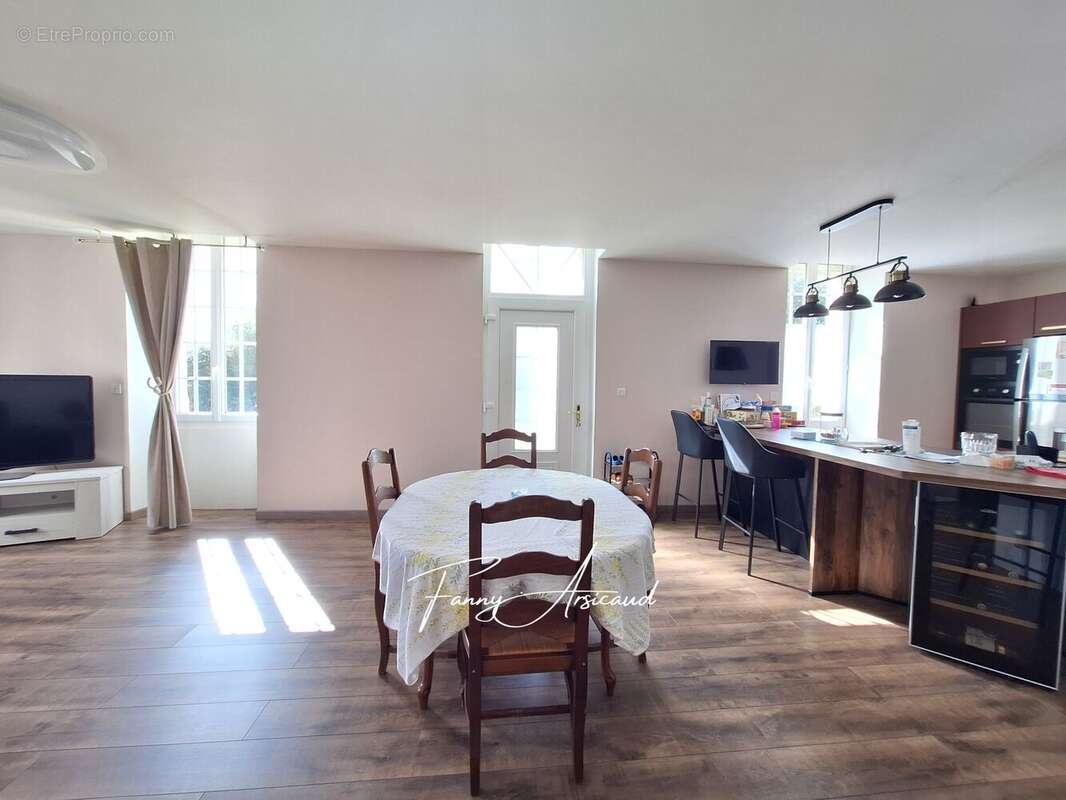 Maison à DAMVIX