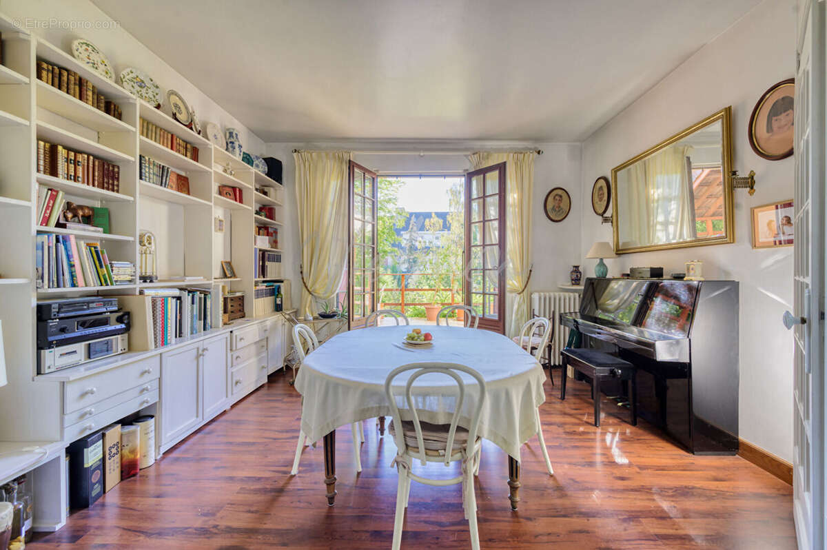 Maison à CONFLANS-SAINTE-HONORINE