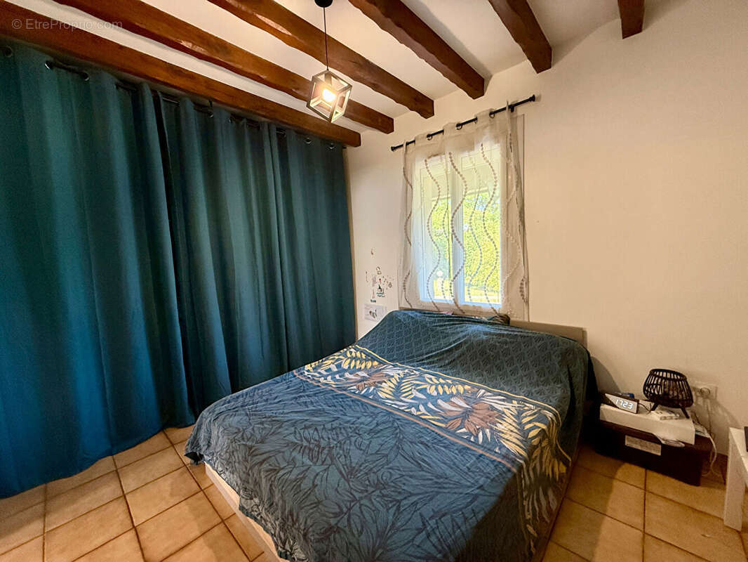 Maison familiale avec grand terrain et dépendance à Bourg-lès-Valence - photo 12