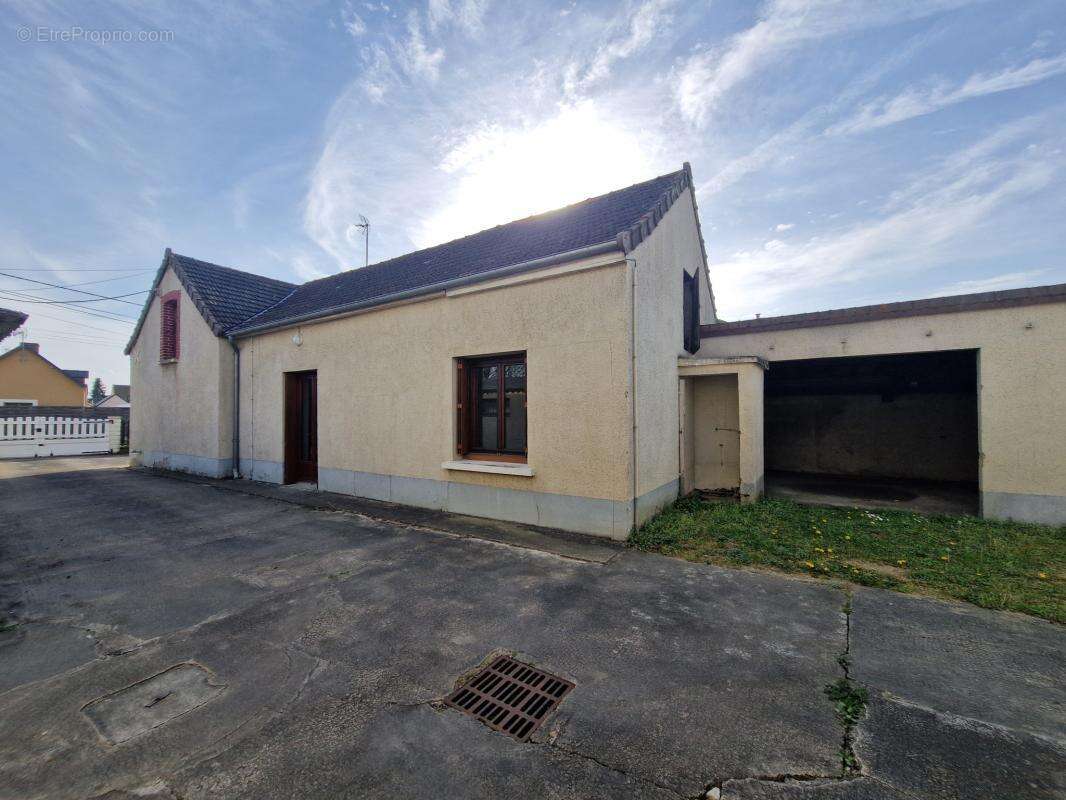 Maison à CHANGE