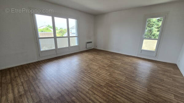 Appartement à SAINT-LAURENT-NOUAN