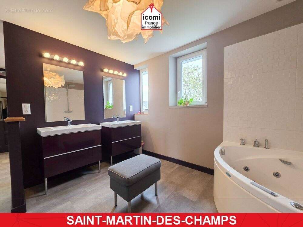 Maison à SAINT-MARTIN-DES-CHAMPS