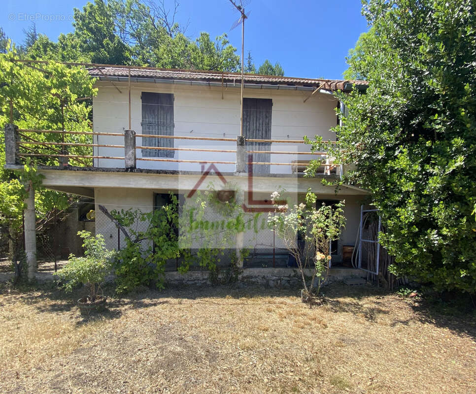 Ensemble immobilier - photo 3