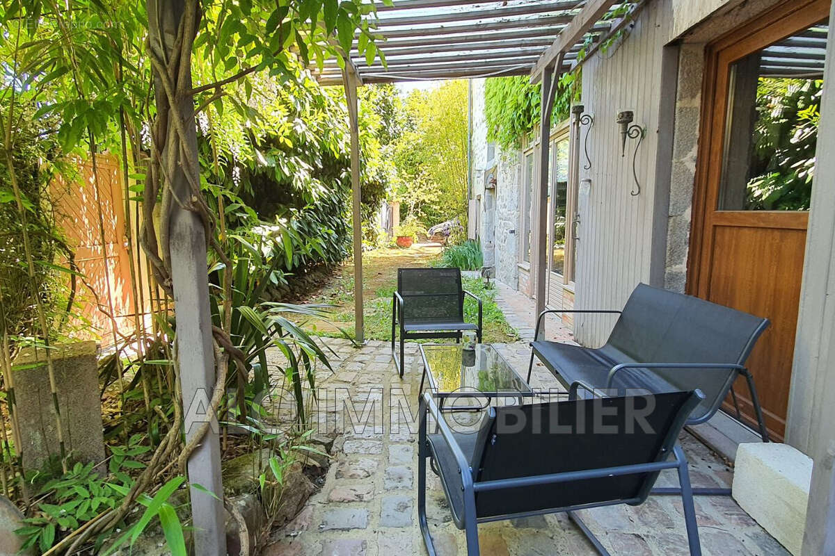 Maison 250 m² à Alencon  - photo 7