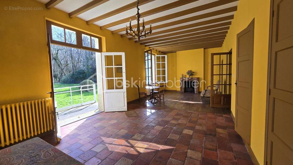 Maison à LE VIGEANT