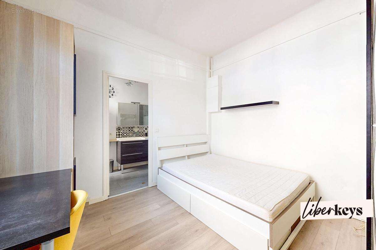 Appartement à PARIS-12E