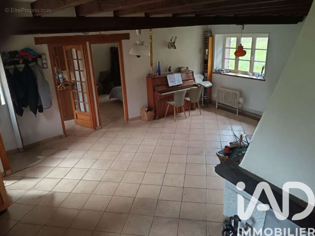 Maison 91 m² à Villiers-Saint-Benoit  - photo 7