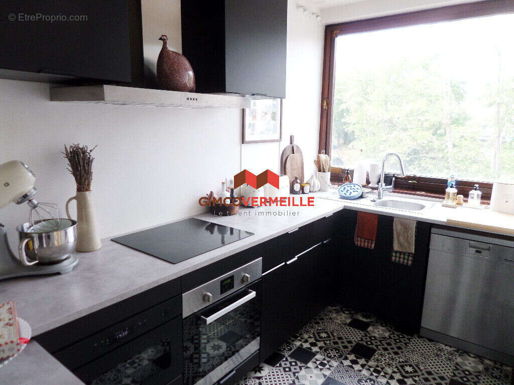 Appartement à LA CELLE-SAINT-CLOUD
