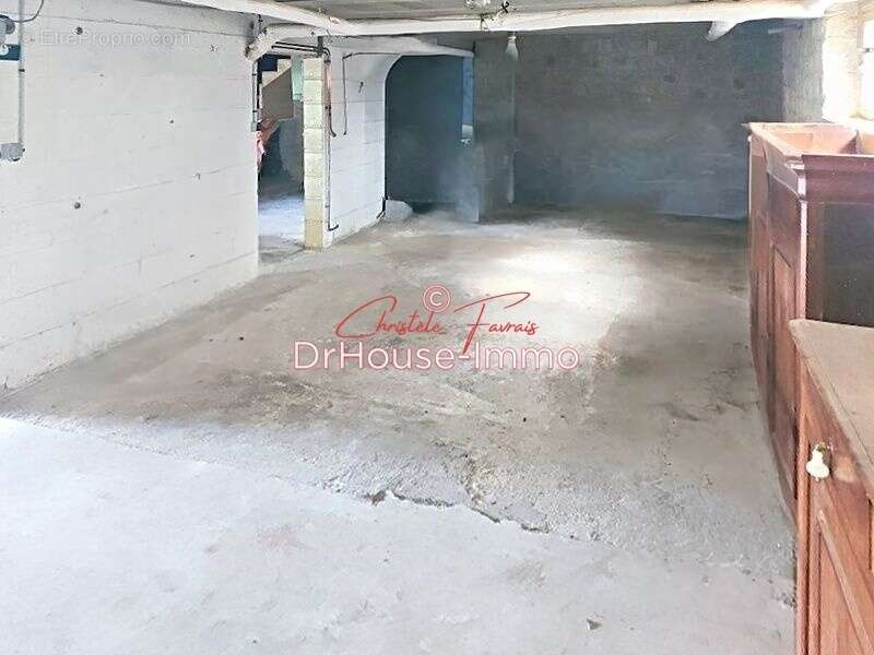 Maison à LOUVIGNE-DU-DESERT