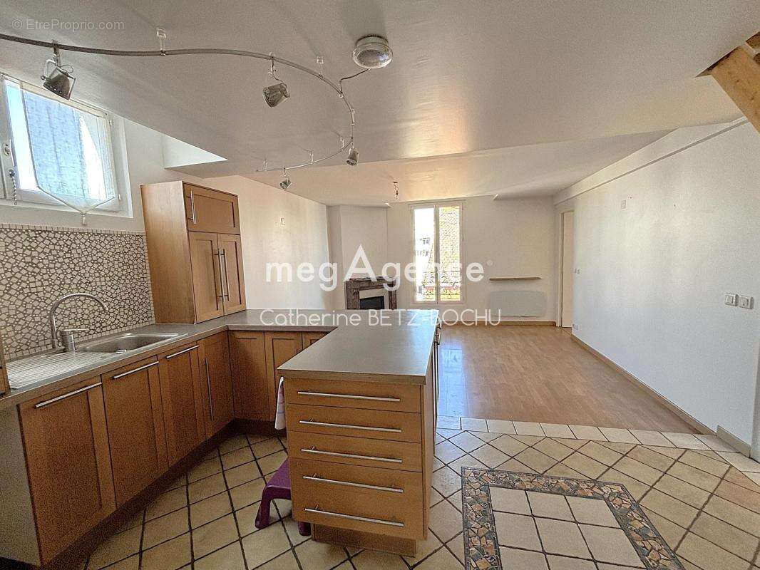 Appartement à GENNEVILLIERS