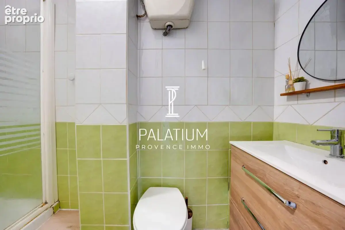 Appartement T3 rénové de 45 m² – Marseille 6e, petite copropriété - photo 9