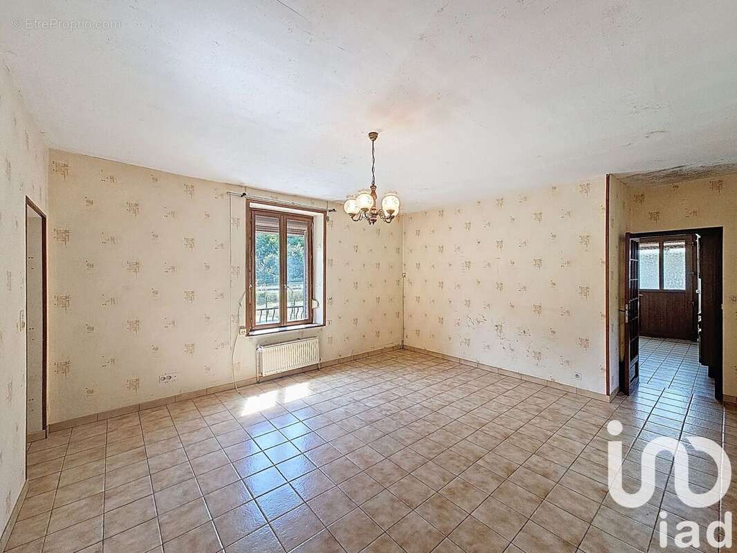 Photo 2 - Maison à DEVILLE