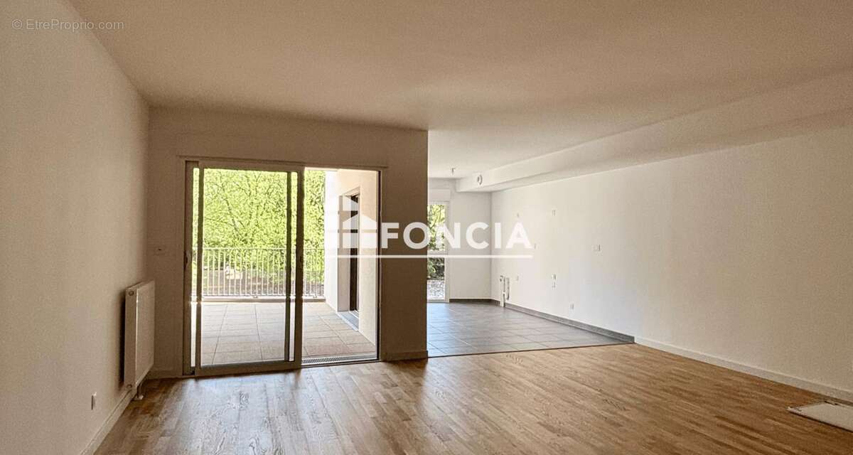 Appartement à LA RICHE