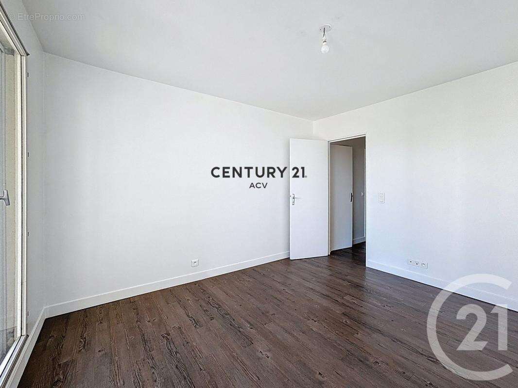 Appartement à MAISONS-ALFORT