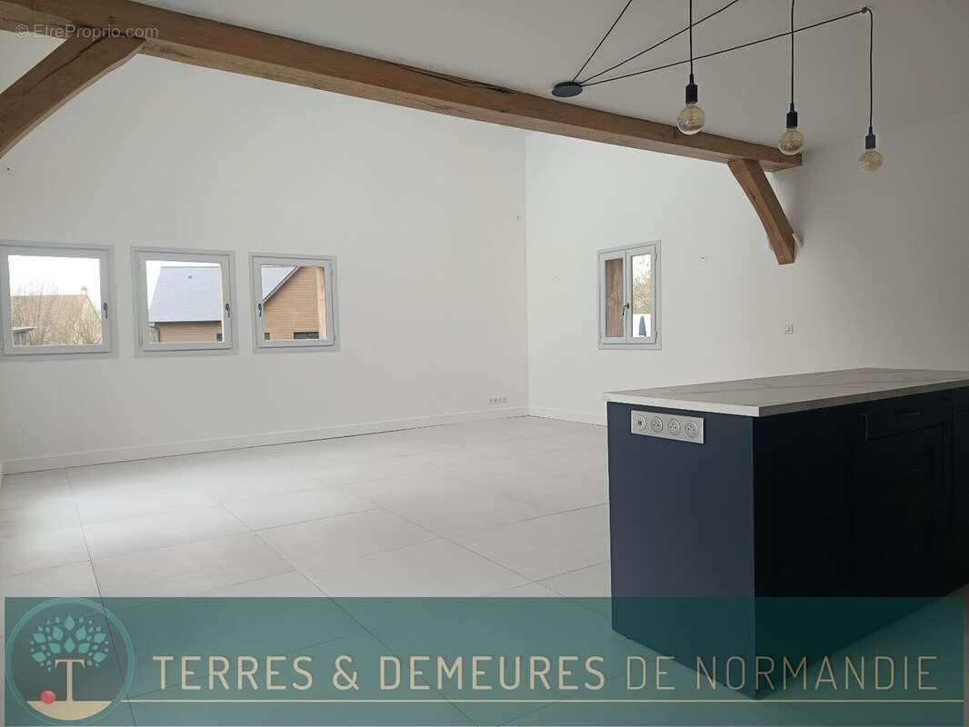 Maison à PONT-L'EVEQUE