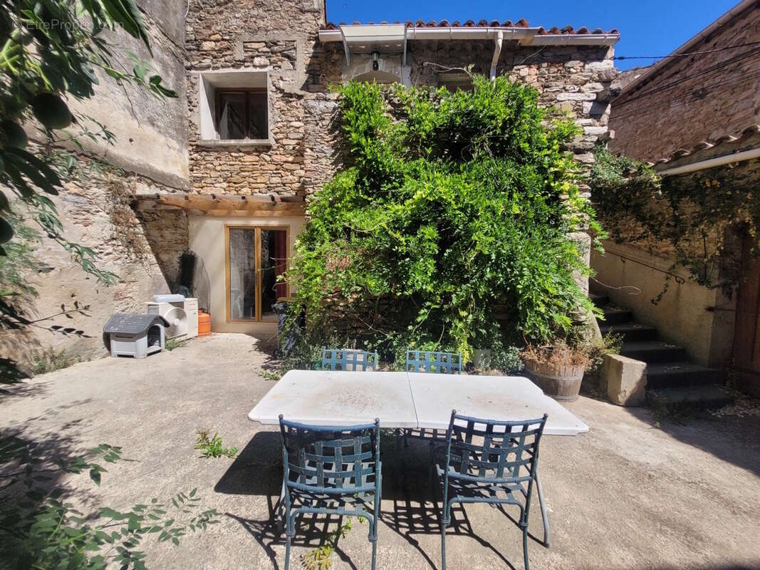 Maison à FAUGERES