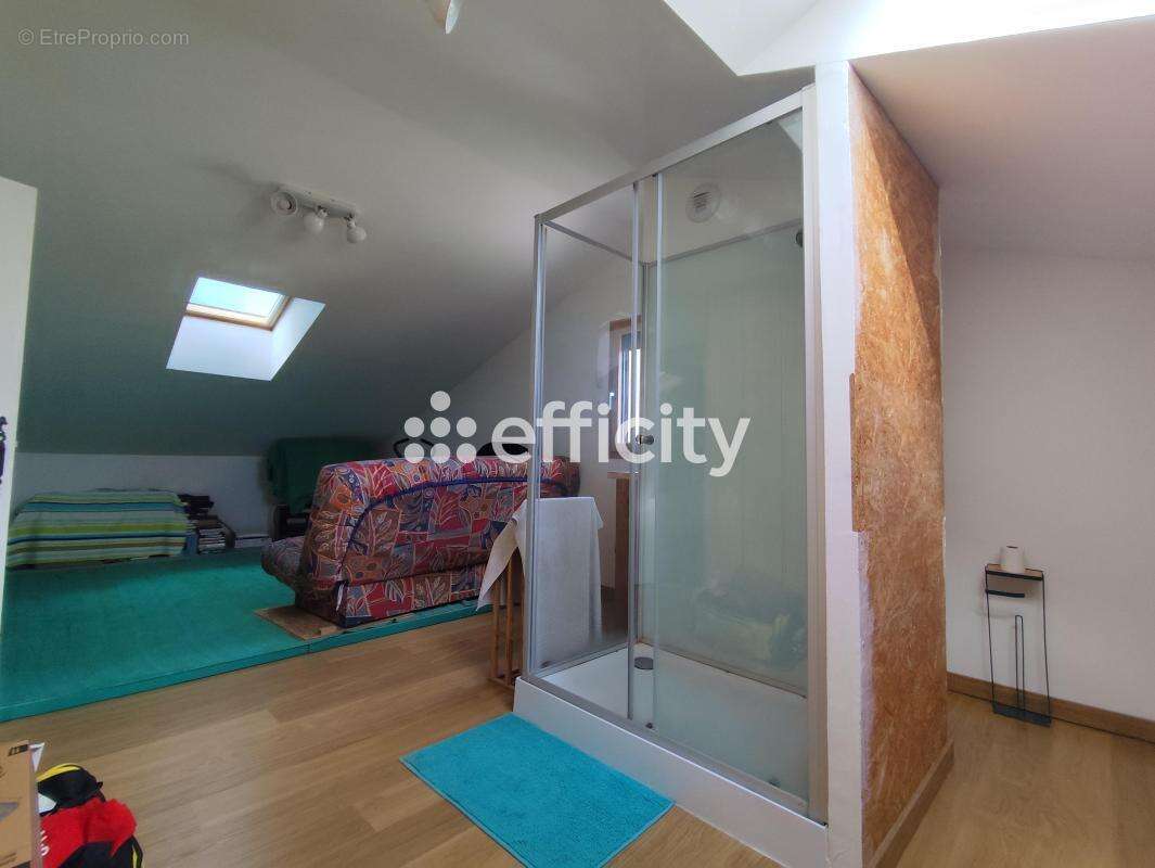 Maison à SAINT-ROMAIN-D'AY