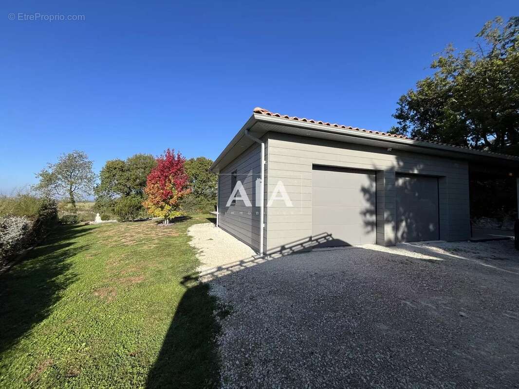 Maison à NANTEUIL-EN-VALLEE