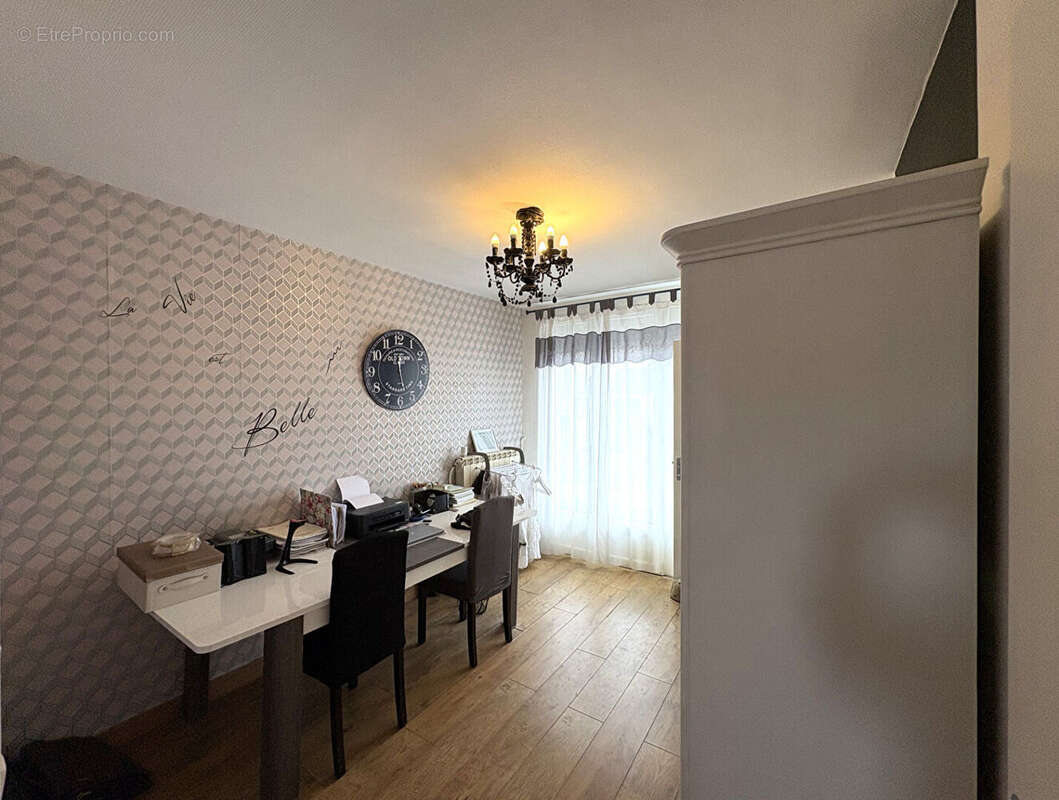 Maison 7 pièce(s) 184 m² - charleville-mézières - photo 7