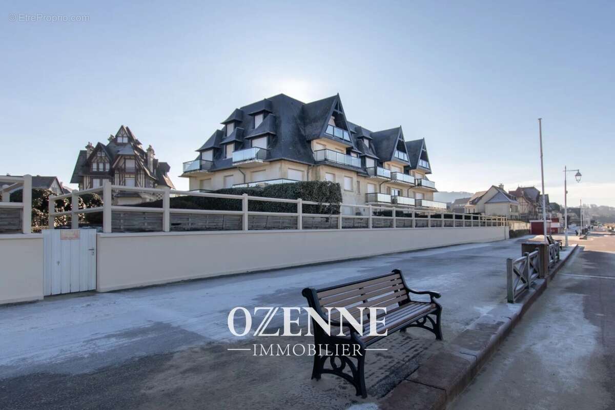Appartement à BENERVILLE-SUR-MER