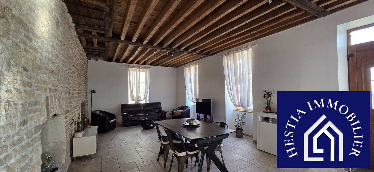 Maison à ANCY-LE-FRANC