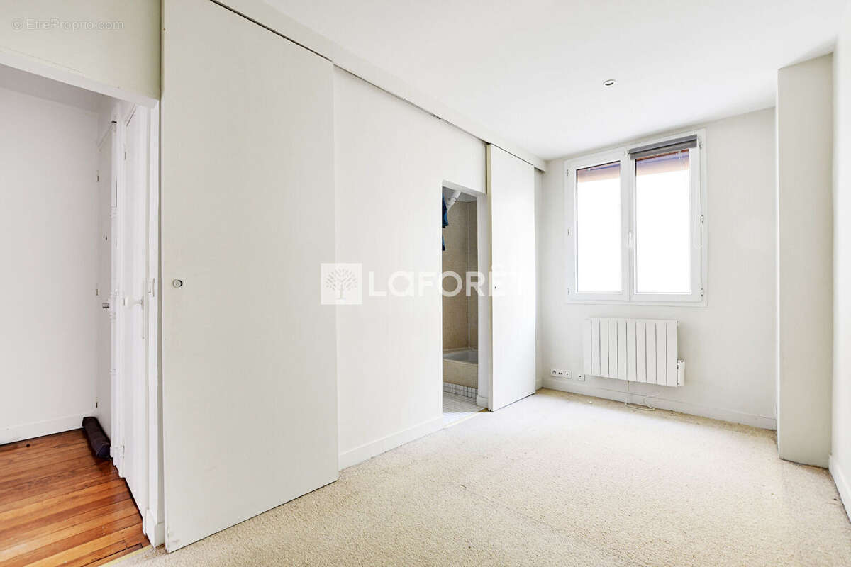 Appartement à PARIS-18E