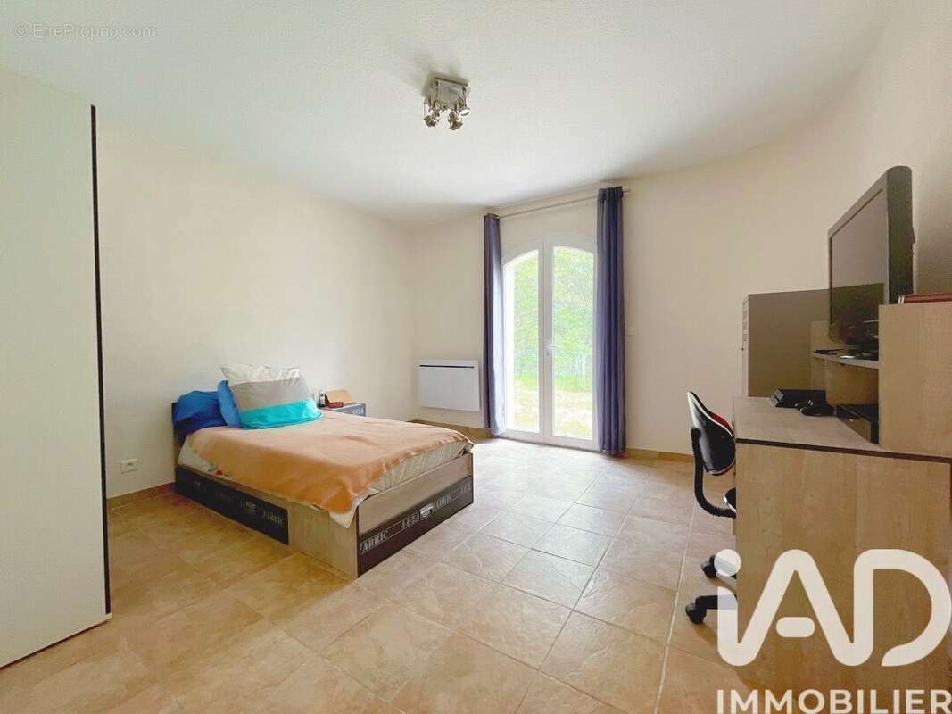 Maison 141 m² à Pierrefeu  - photo 9