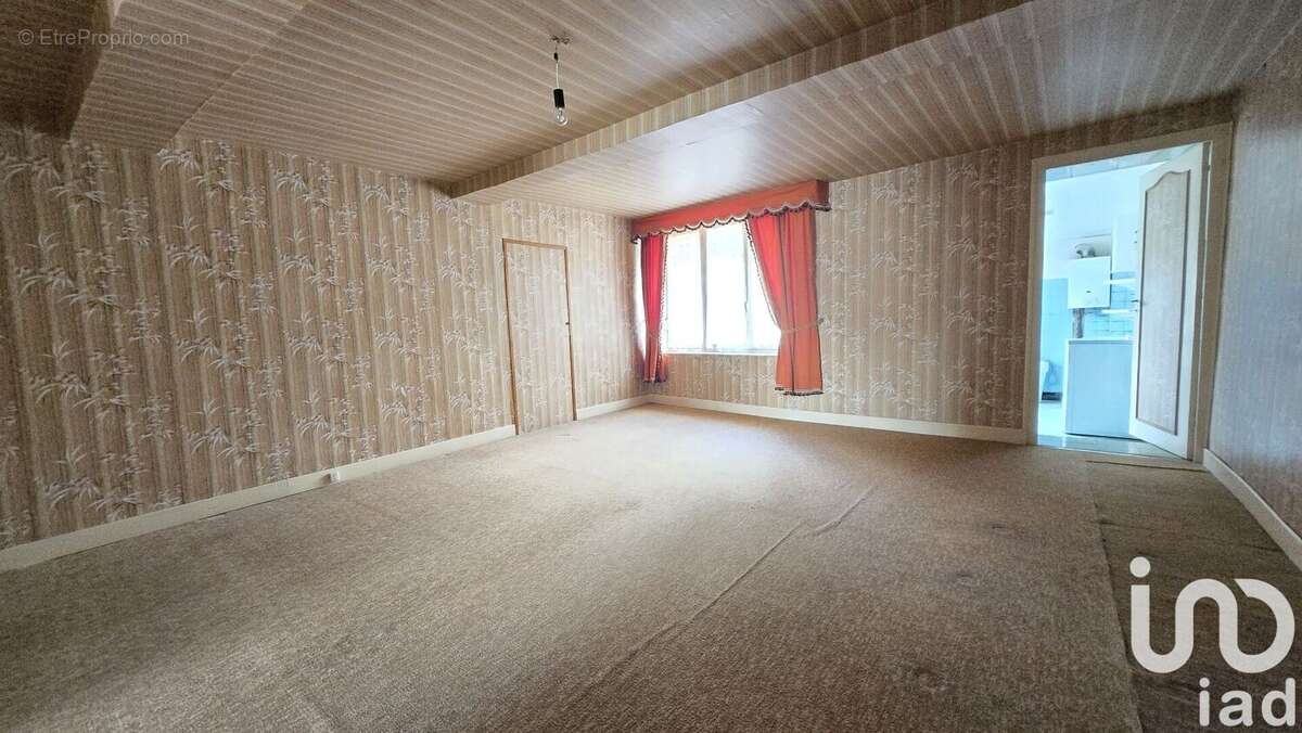 Photo 2 - Maison à LES MAZURES