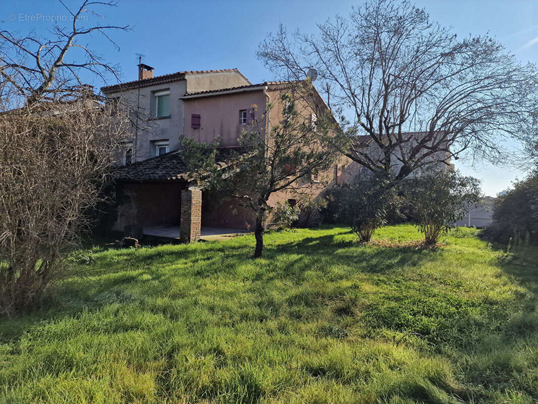 Maison avec terrain cloture - photo 6