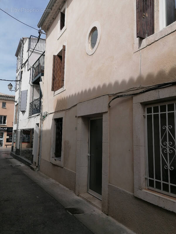 Appartement à MAUGUIO