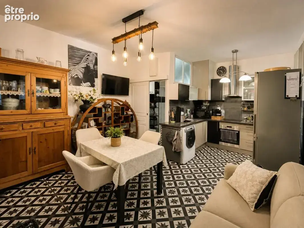 Appartement 3 pièces de 45 m² à Menton - photo 3