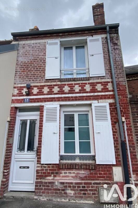 Photo 1 - Maison à COMPIEGNE