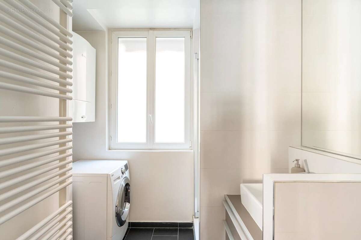Appartement à PARIS-6E