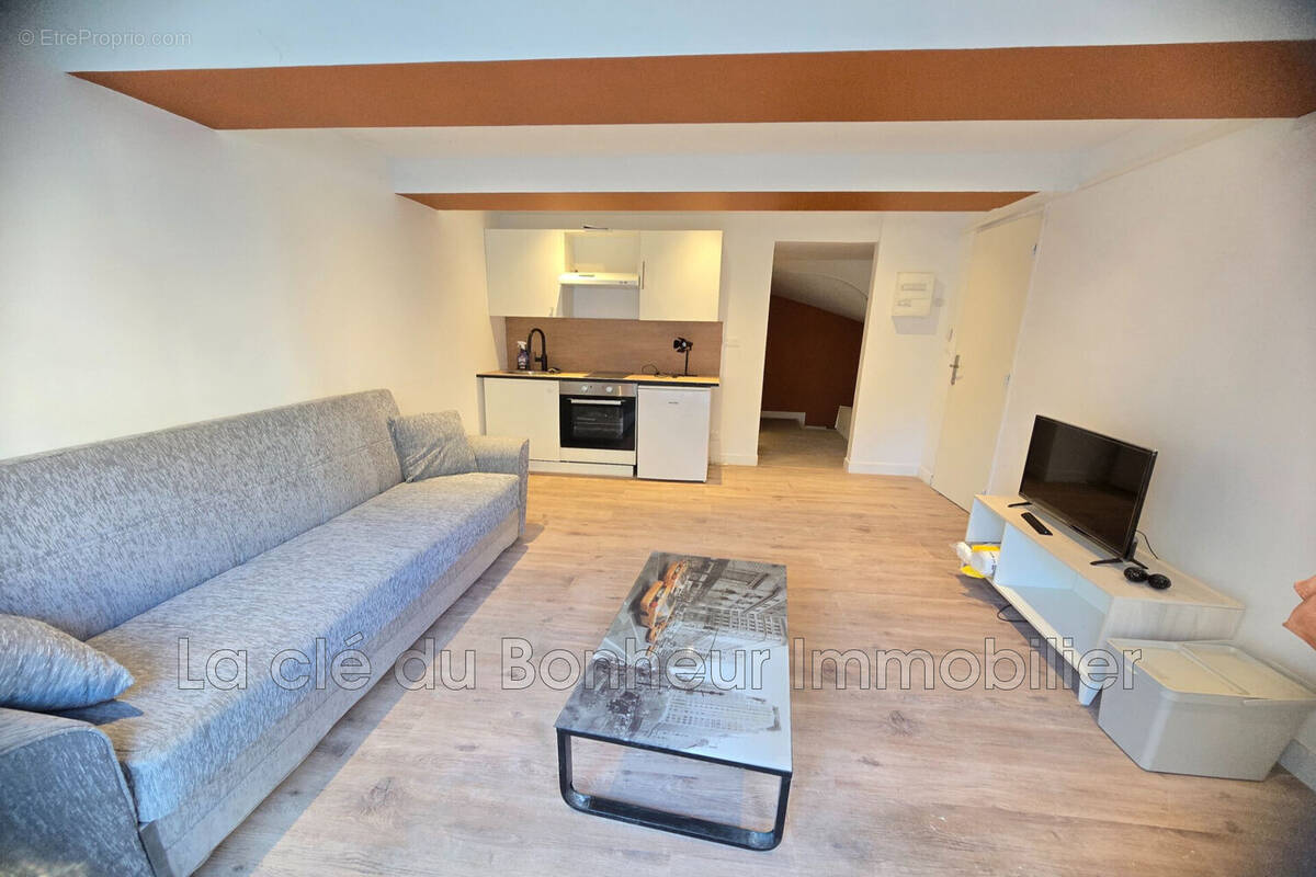 Appartement à ALLEMAGNE-EN-PROVENCE