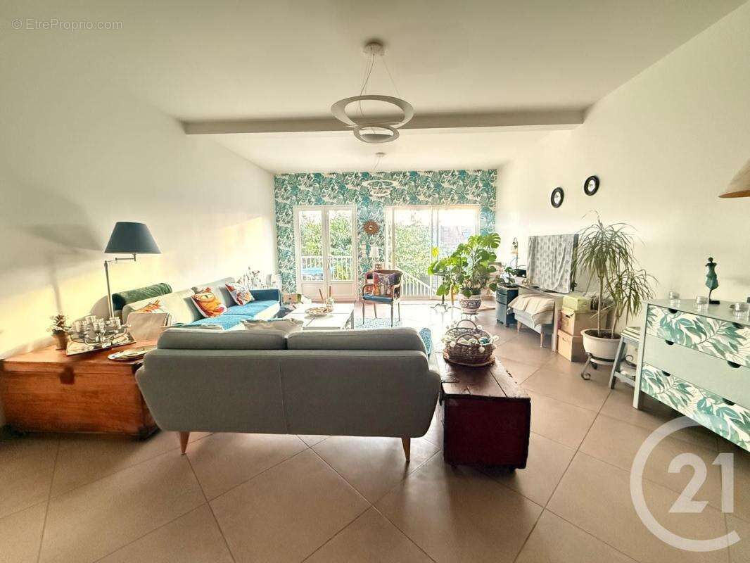 Appartement à FONTENAY-SOUS-BOIS