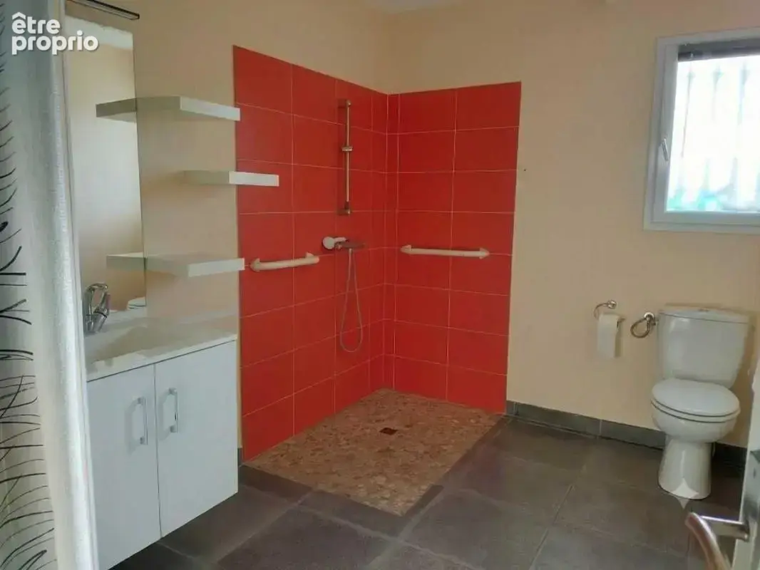 VALROS - MAISON 116 m2 environ - ADAPTÉE PMR - 6 pièces - 5 CHAMBRES dont 3 au rez-de-chaussée - JARDIN TERRASSE -    / REF 1513 - photo 6