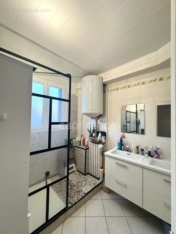 Appartement à MANTES-LA-VILLE