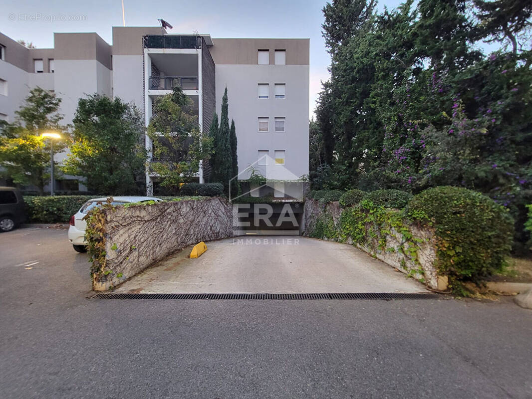 Autre à MARSEILLE-10E