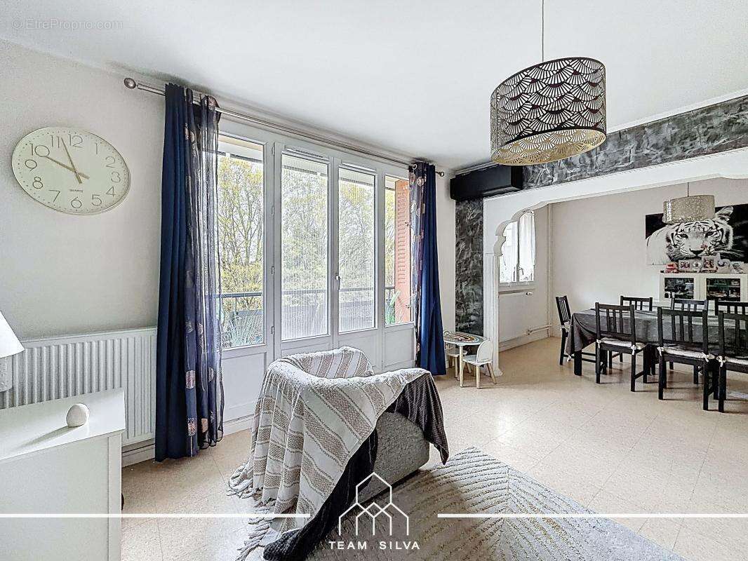 Appartement à FEYZIN