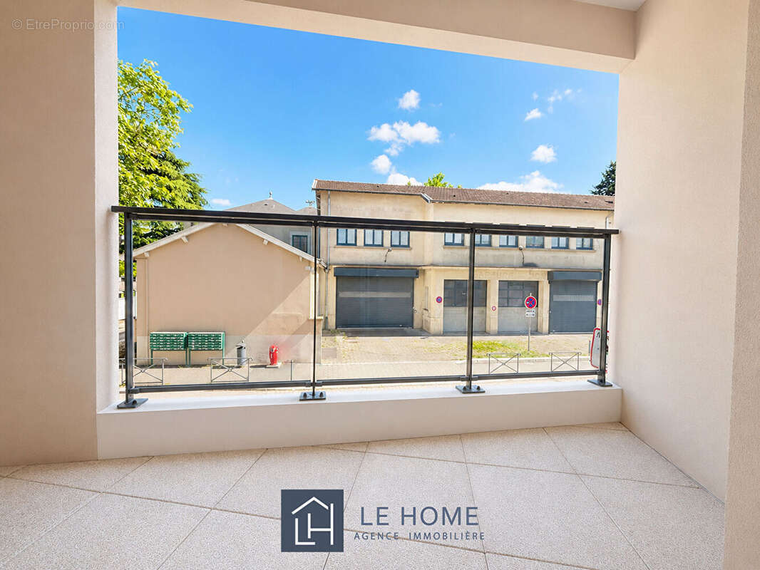 Appartement à TASSIN-LA-DEMI-LUNE