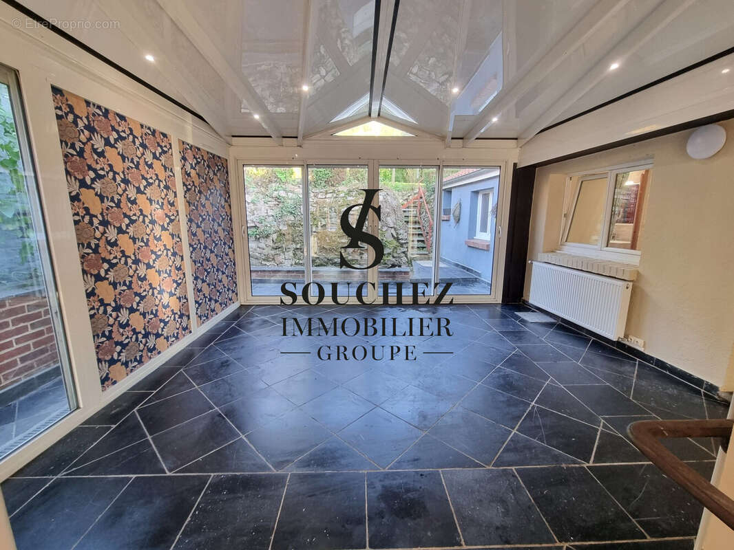 Maison à MONT-SAINT-ELOI