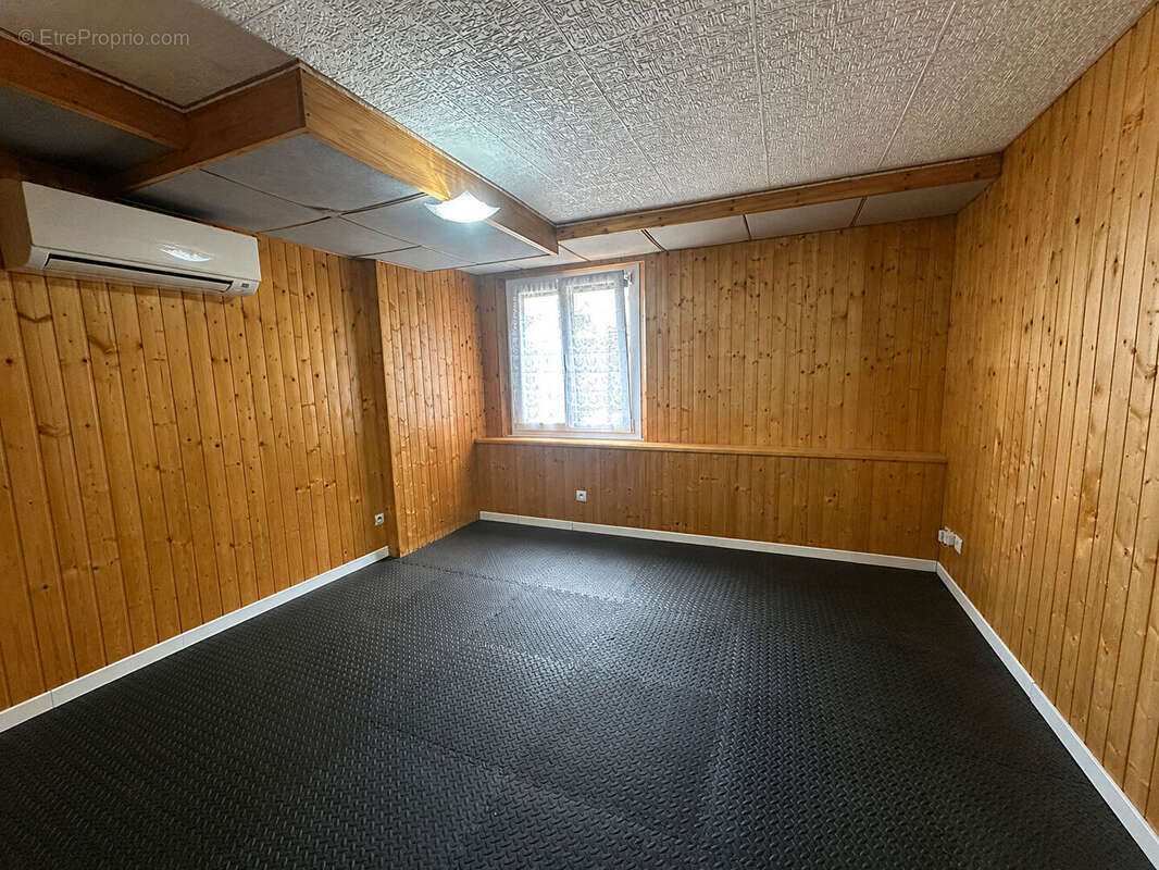 Maison Aubonne 4 pièce(s) 121 m2 - photo 8