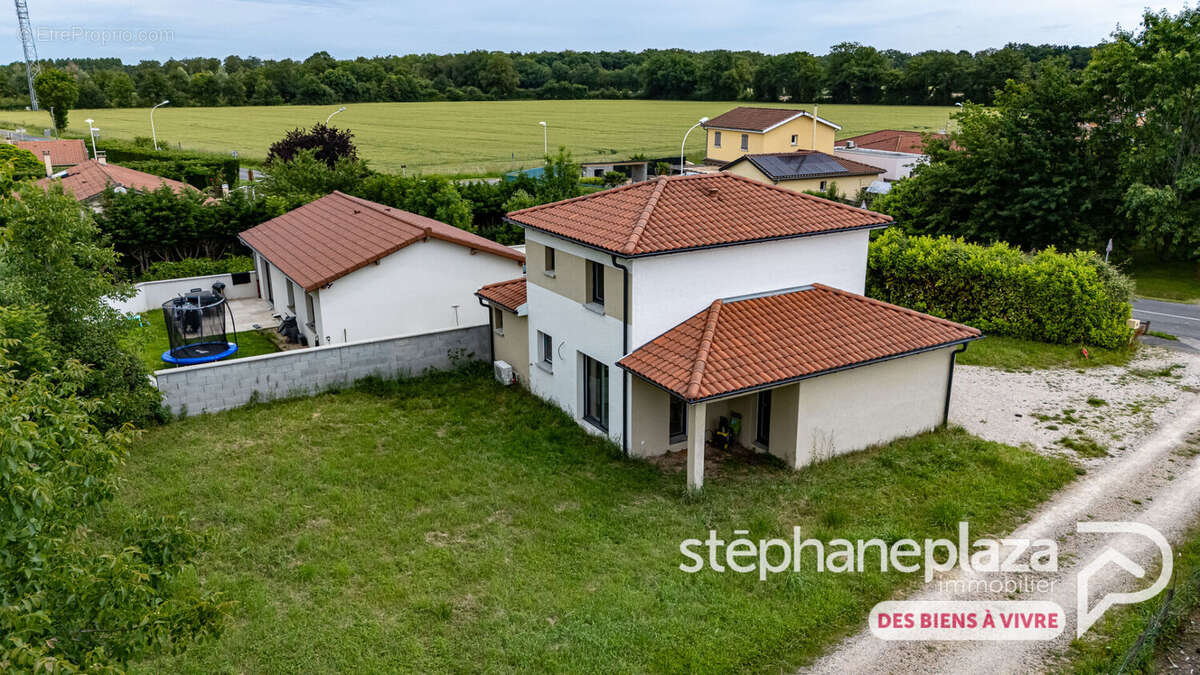Maison de 2022, 102m² , 3 chambres et garage sur 623m² de terrain, hors lotissement - photo 11