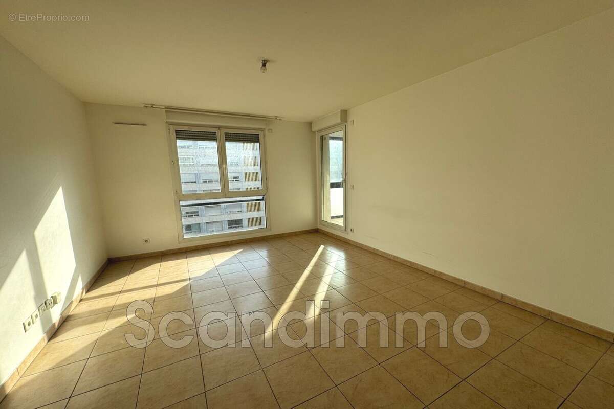 Appartement à MARSEILLE-8E