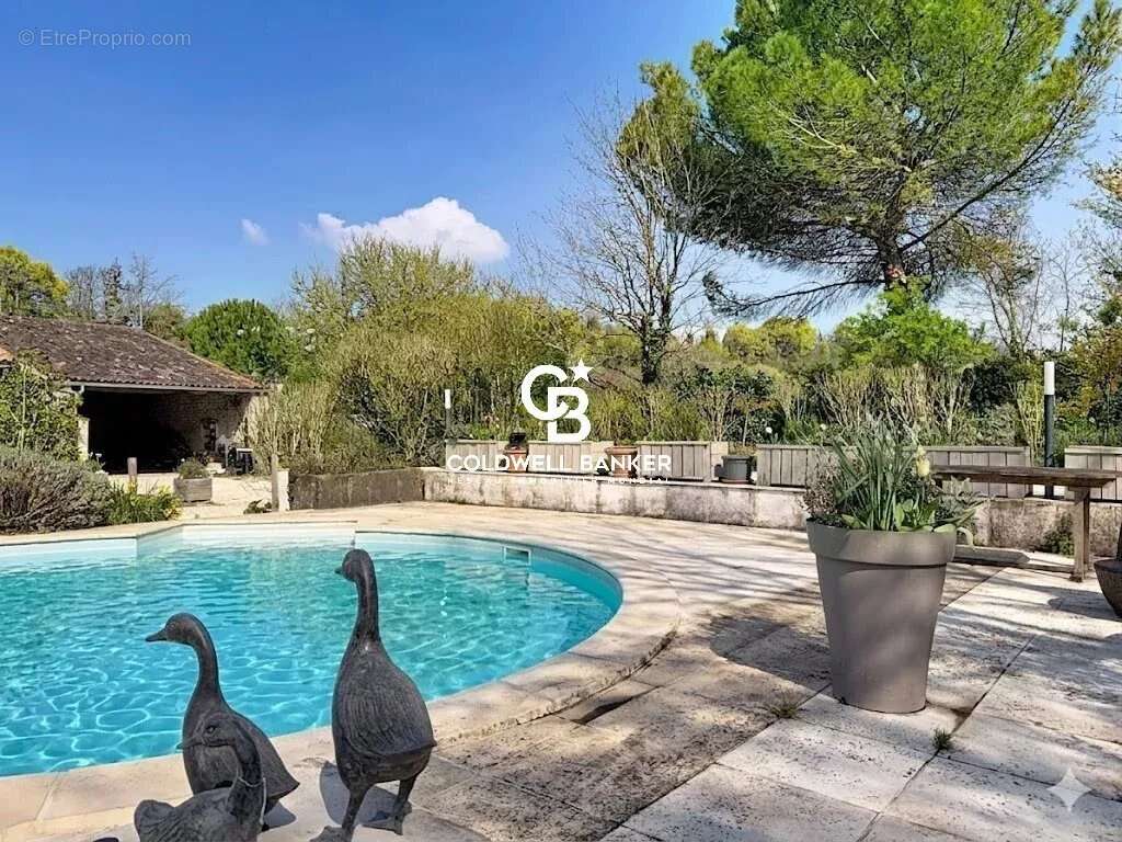 Maison à DOMPIERRE-SUR-CHARENTE