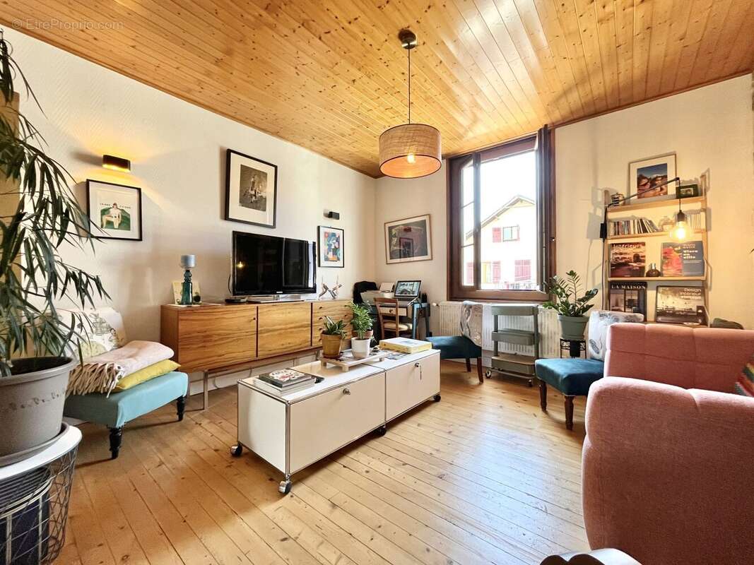 Appartement à MEYTHET