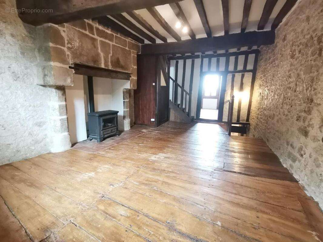 Maison 110 m² à Cancon  - photo 8
