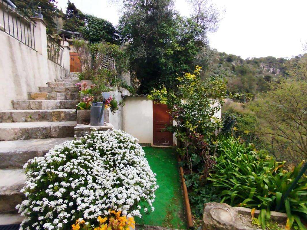 Maison à TOURRETTE-LEVENS