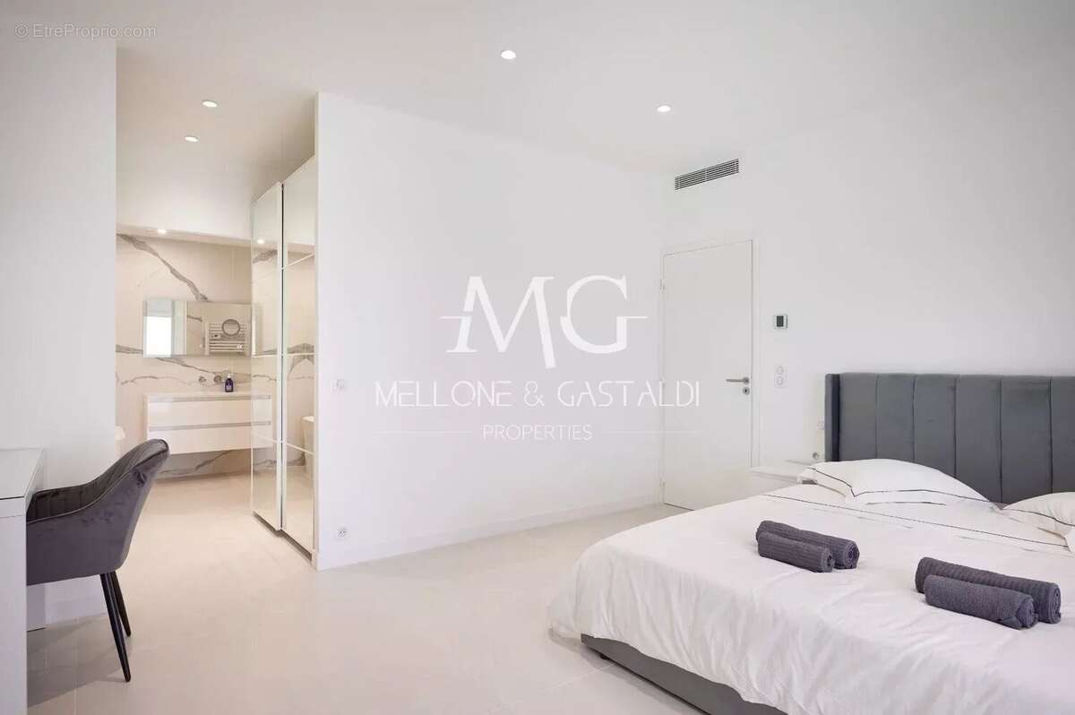 Maison à MOUGINS