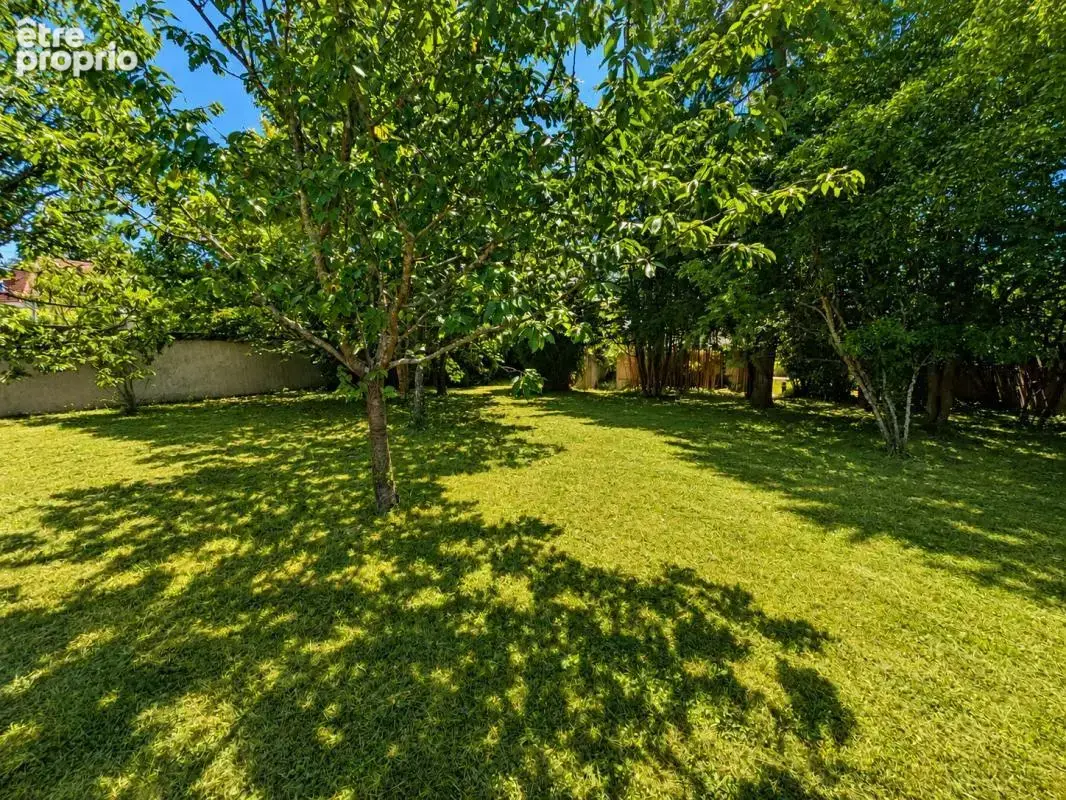 Maison familiale avec piscine et grand terrain - photo 4
